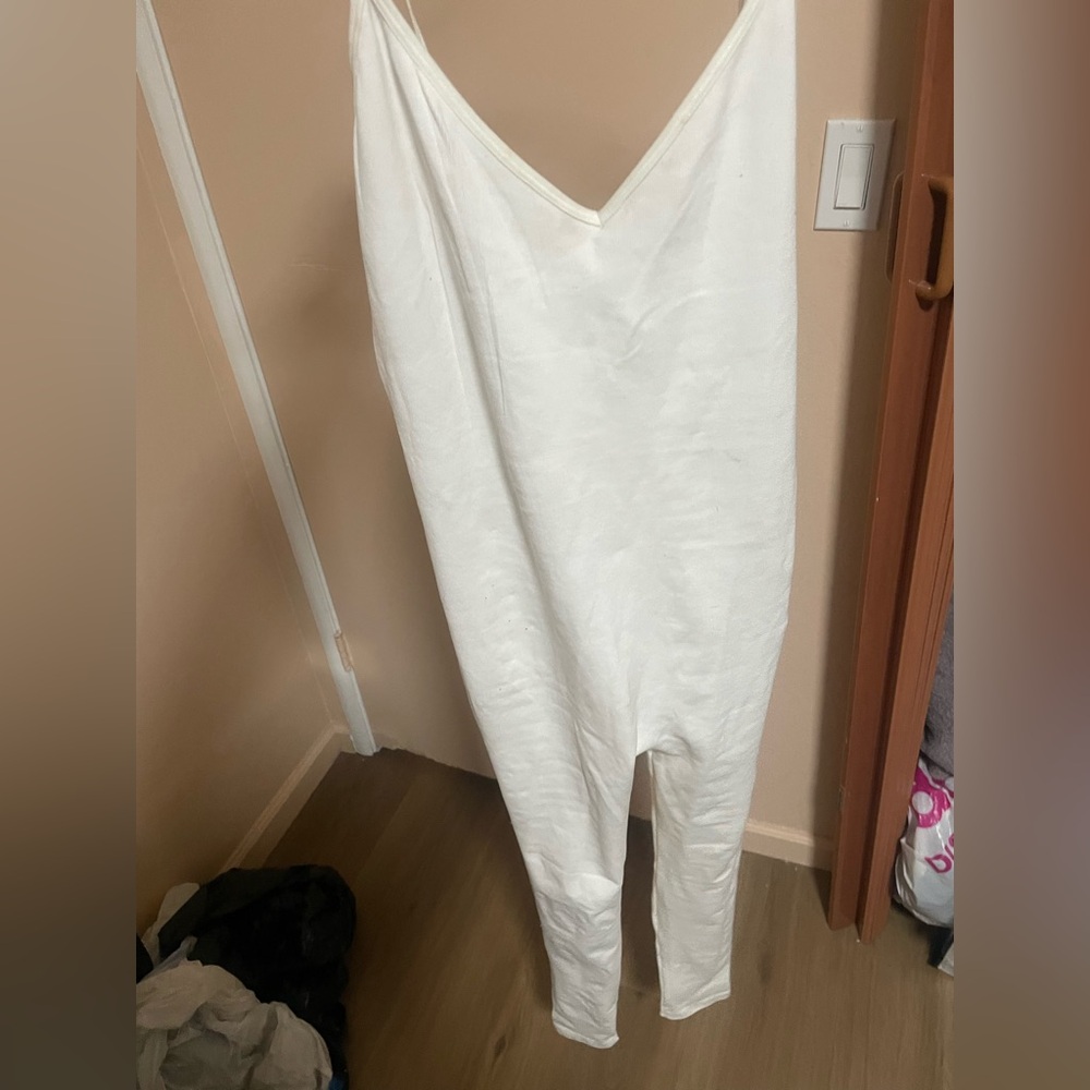 WHITE BODY SUIT